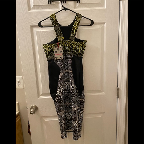 Brand new BooHoo midi dress - Picture 6 of 6